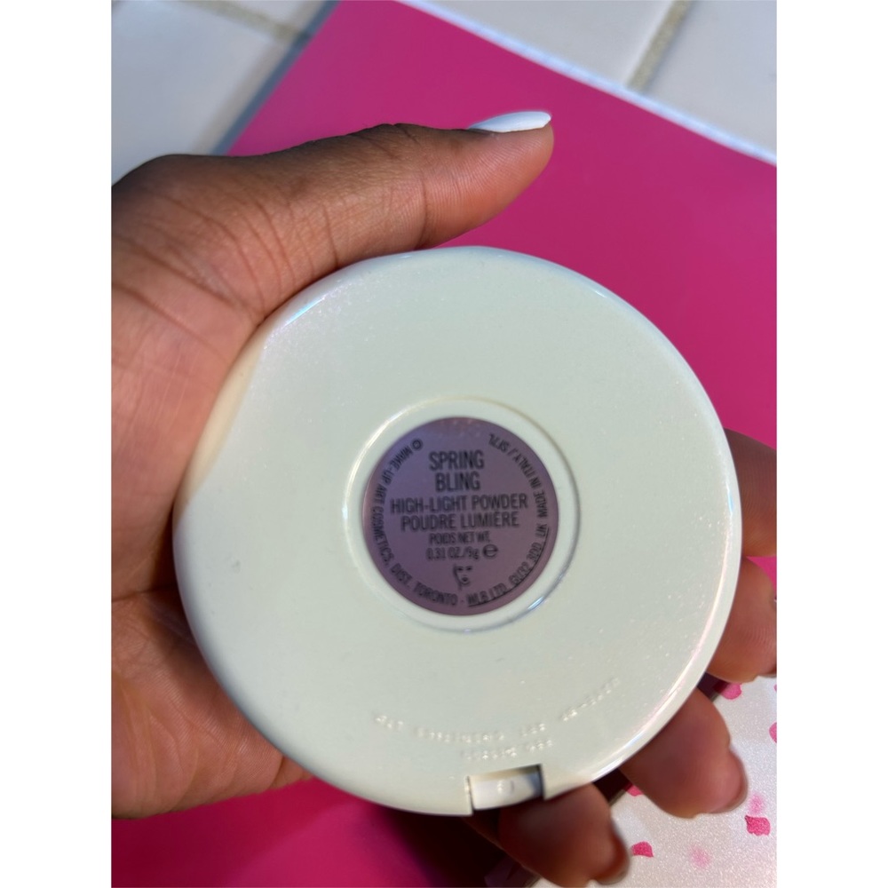MAC Spring Bling Highlighter - Picture 9 of 10